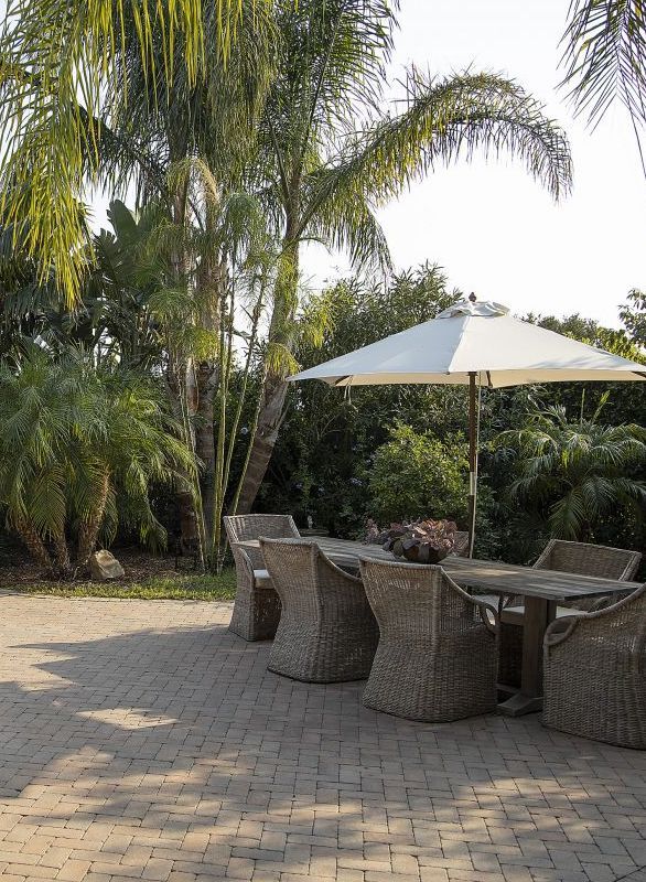 patio with table and chairs