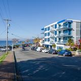 Photograph of Marine Drive (between Finlay & Maple).