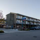 Photograph of Harbourside Plaza.