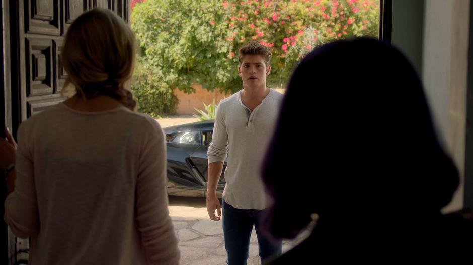 Chase looks suprised to see Gert over at the house after Karoline opens the front door.