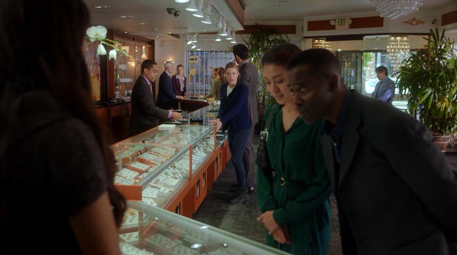 Chloe makes a scene in the middle of the store after "discovering" their diamond is a fake.