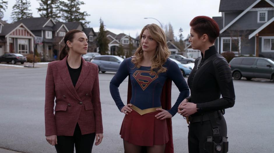 Kara tells Lena and Alex that they have a good lead.