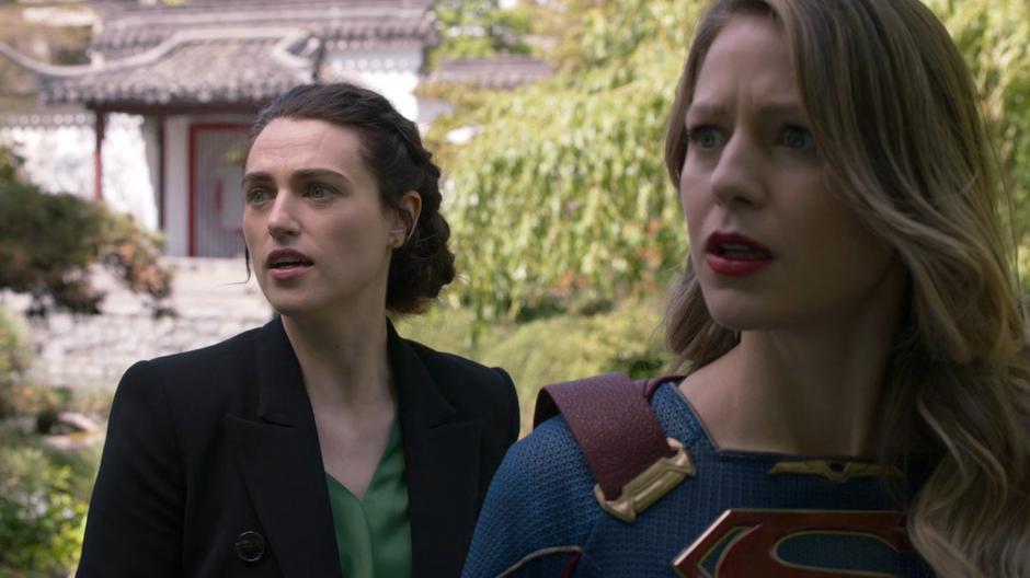 Lena and Kara turn when the gardener begins attacking William.