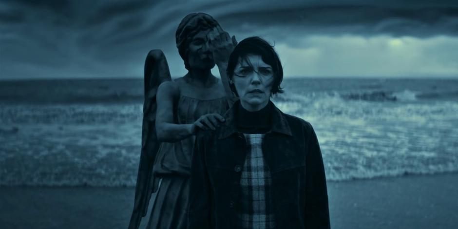 The Weeping Angel talks through Claire.