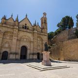 Photograph of The Royal Collegiate Church of Santa María La Mayor.