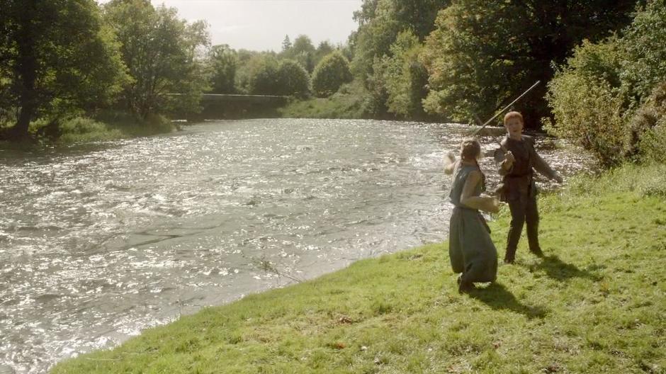 Arya practices her sword fighting with Mycah.