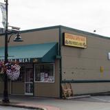 Photograph of Cloverdale Supermarket.