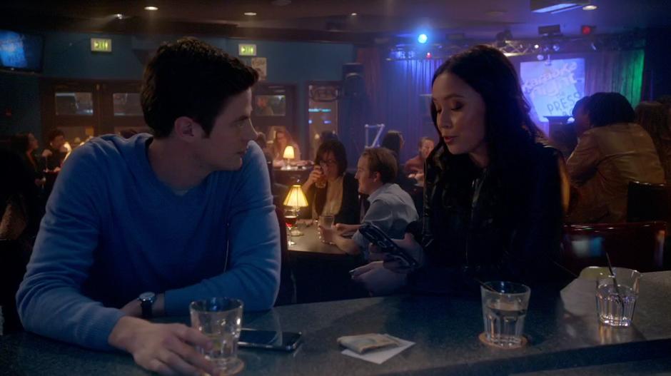 Linda Park smoothly gives Barry her number.