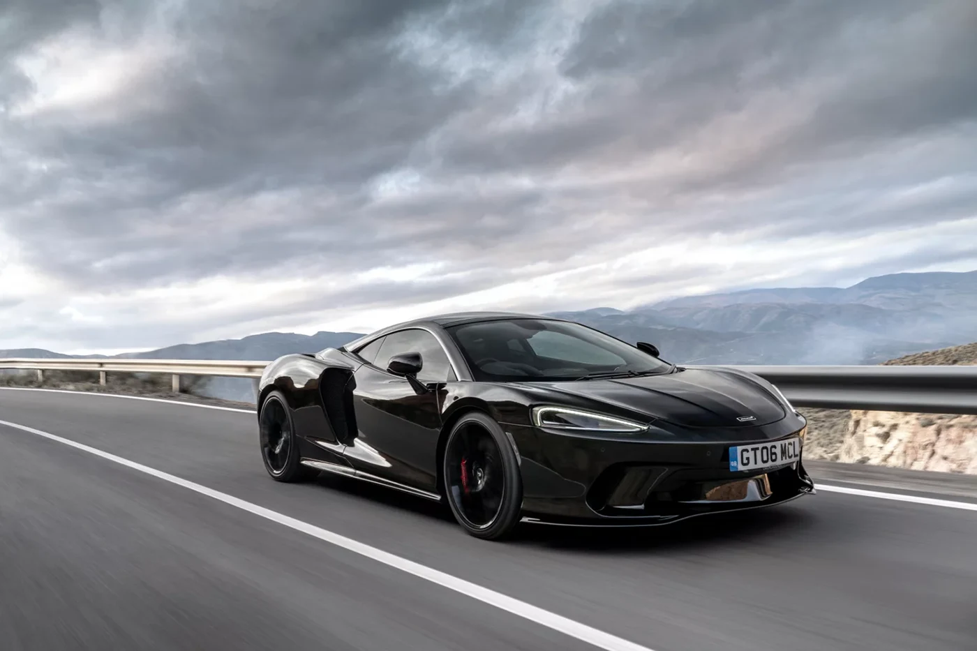 THE GT DRIVEN BY McLAREN DNA