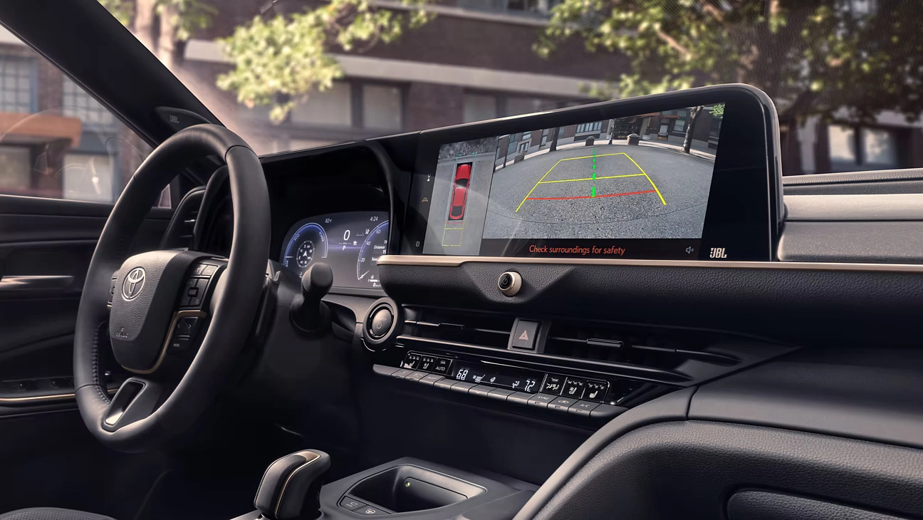 Available Panoramic View Monitor shown. Platinum interior shown in Black leather trim. Prototype shown with options.