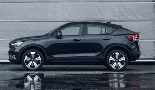 2023 Volvo C40 Core Black Volvo C40