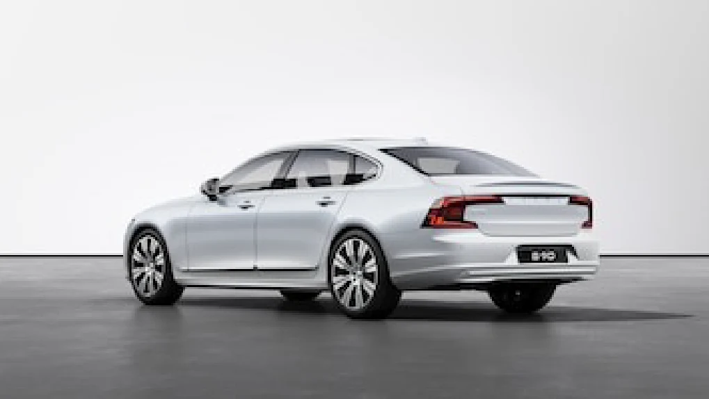 2023 Volvo S90 Bright Exterior Package Black Volvo S90