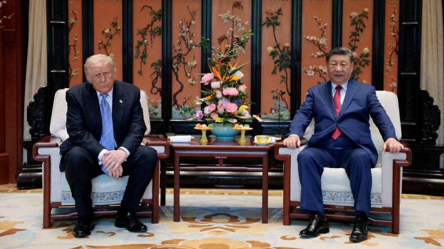 AI Rivalry Hangs Over Trump-Xi Talks as US And China Clash on Chips And Regulation