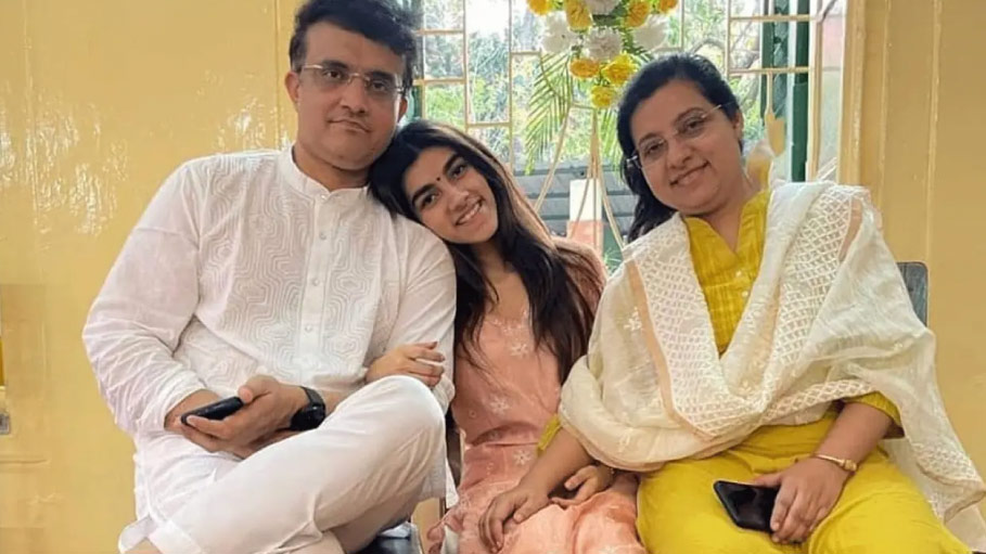 Sourav Ganguly, Wife Dona Targeted In Death Threats; Police Investigate