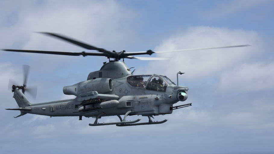 US Helicopter Reportedly Fires on Panama-Flagged Ship Attempting to Breach Iran Port Blockade