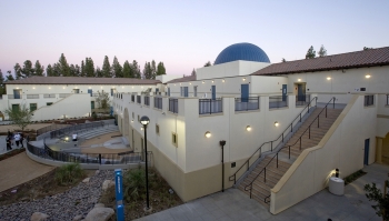 LA Pierce College Center for the Sciences