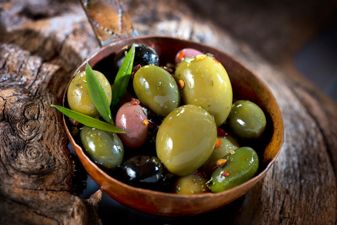 7 Reasons Olives Are Good for You