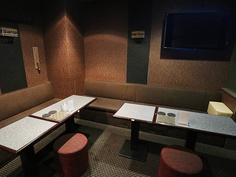 神奈川_関内_Premium Lounge LUXE(ラグゼ)_黒服求人_店内2