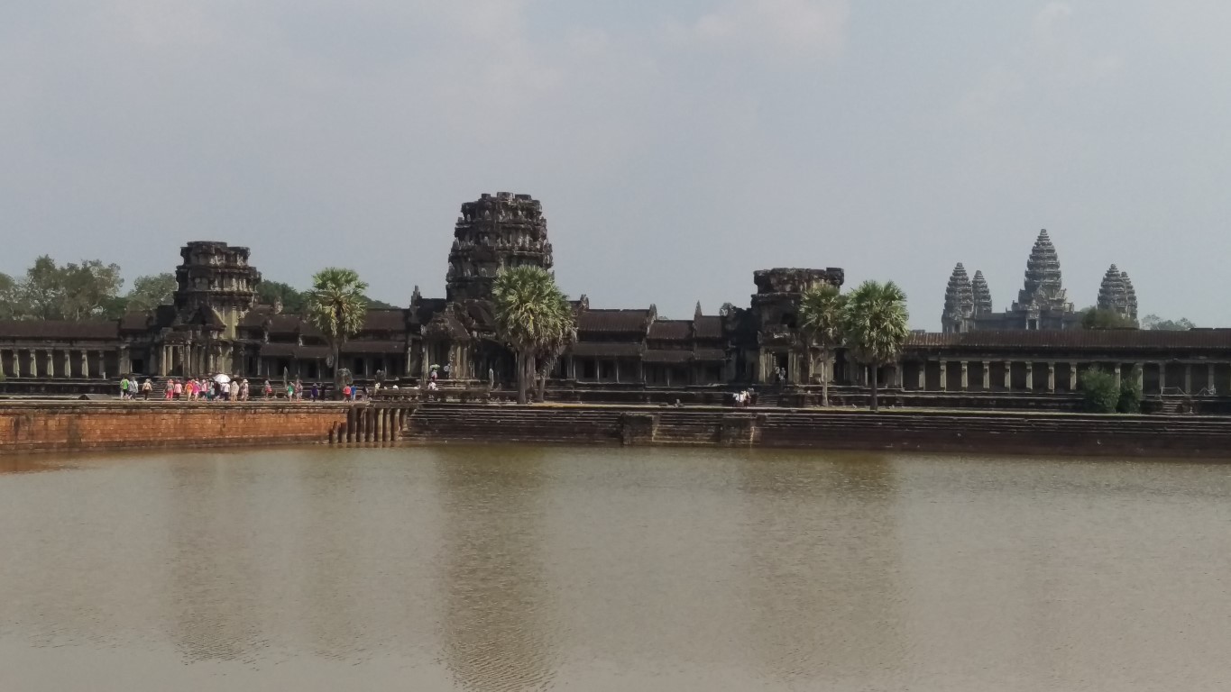 Angkor-Wat-Lake