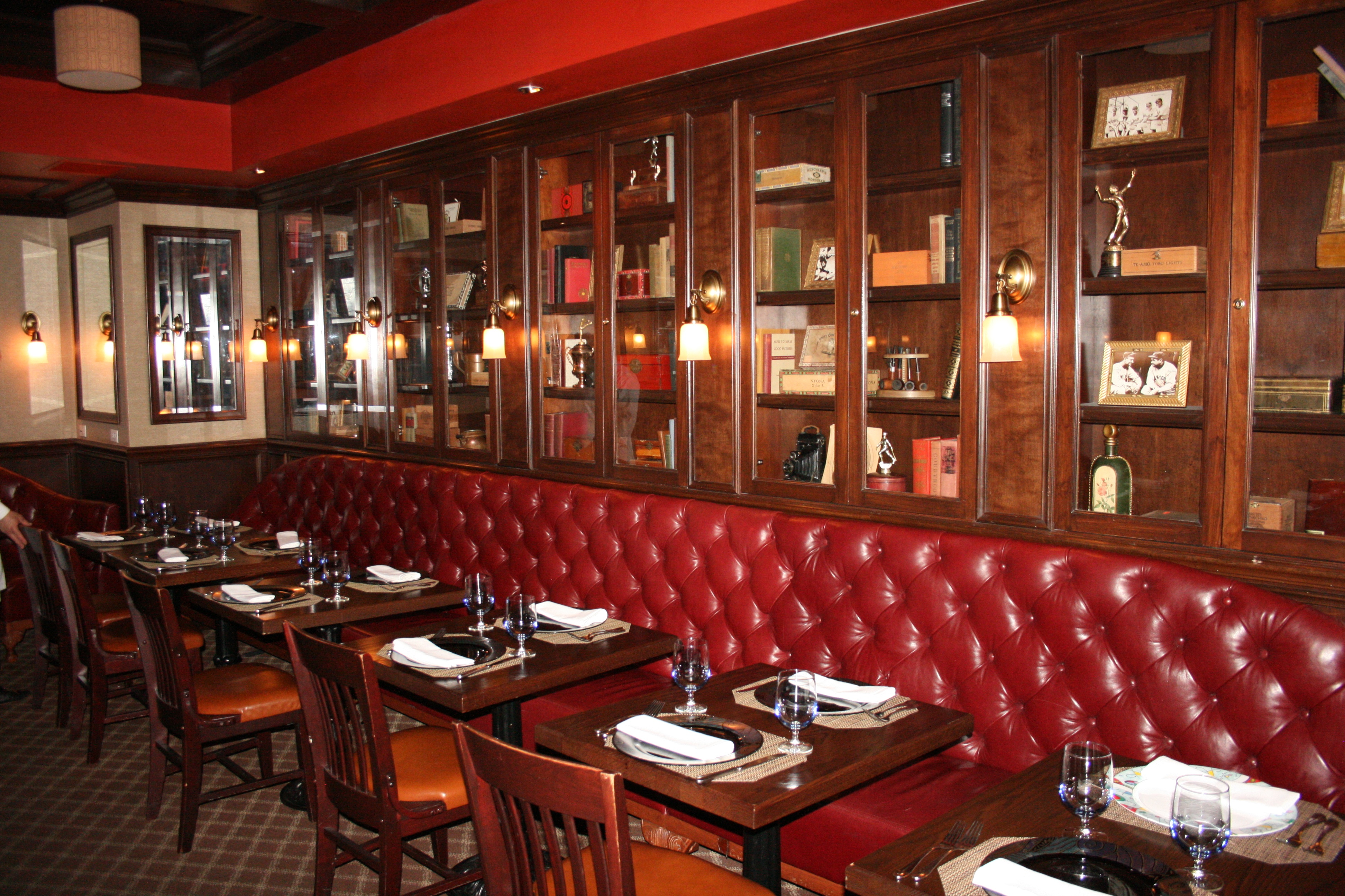 8 Old School Steakhouses To Try In Nyc Zagat