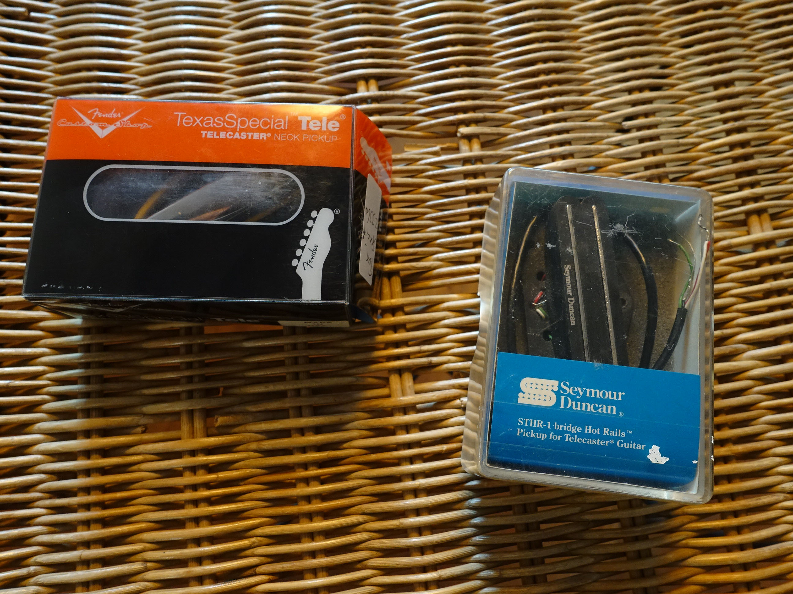 Set Tele US Seymour Duncan Hot Rail Tele Lead PU STHR-1B / Fender Texas  Special Neck