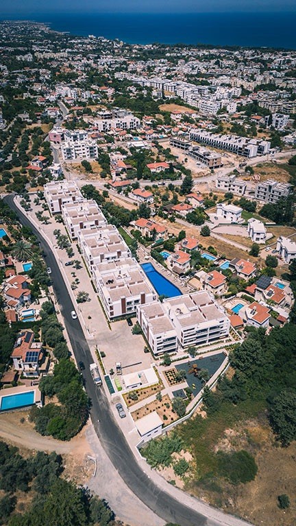 BİR ÖMÜR AYRICALIK