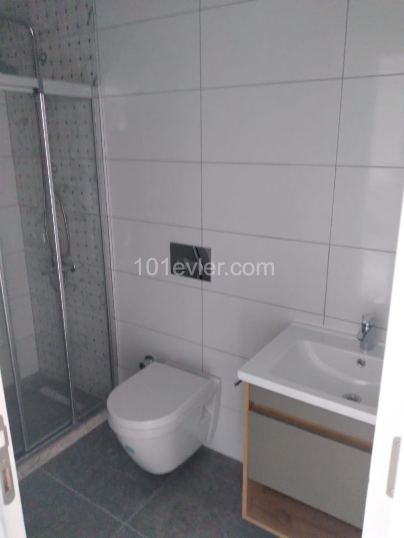 Girne merkezde 2+1, 1+1, penthouse olan site