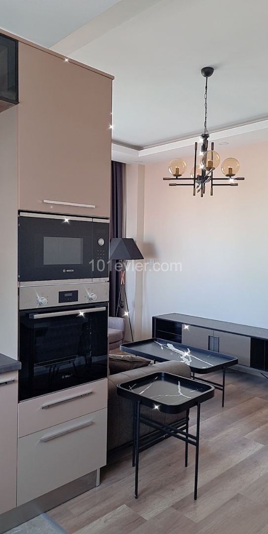 Girne merkezde 2+1, 1+1, penthouse olan site