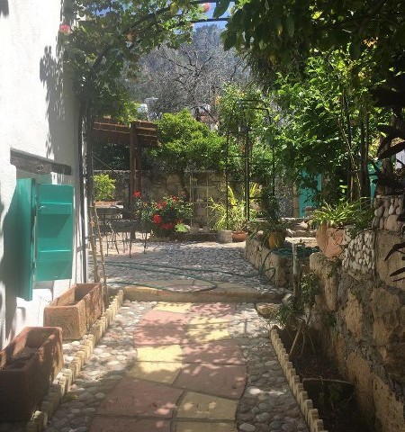 Detached House To Rent in Bellapais, Kyrenia