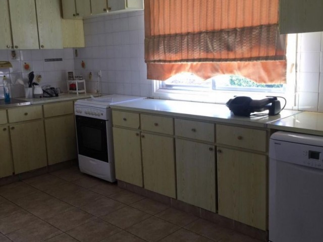 Detached House To Rent in Karakum, Kyrenia