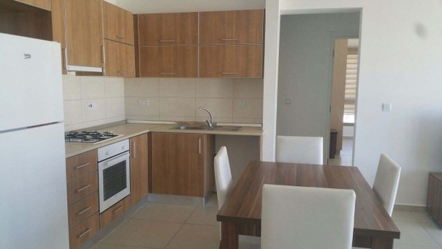 Girne merkezde satılık 2+1 deniz manzaralı daire