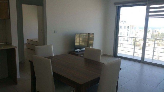 Girne merkezde satılık 2+1 deniz manzaralı daire