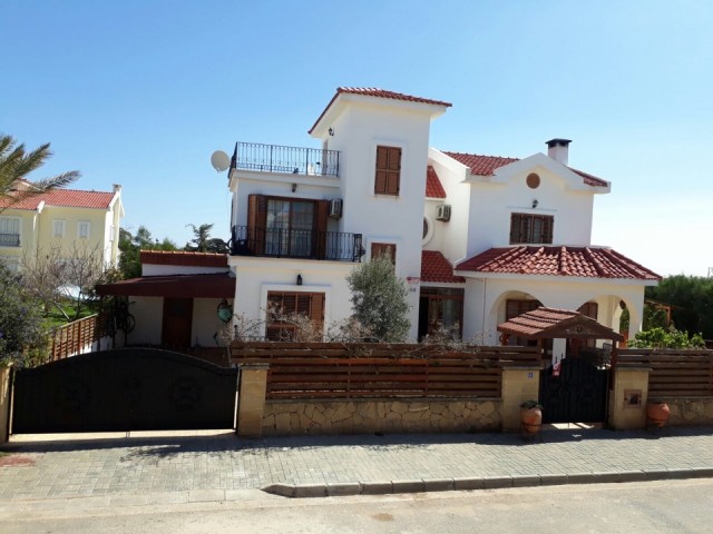 4 bedroom Villa for sale in Iskele Bahceler