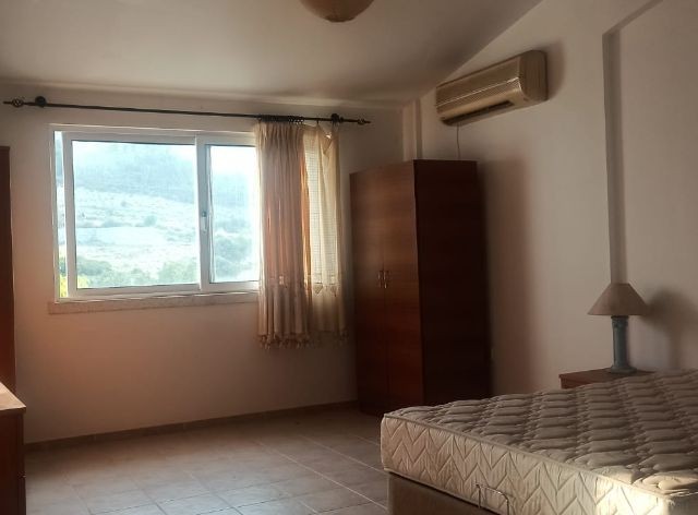 Flat For Sale in Çamlıbel, Kyrenia