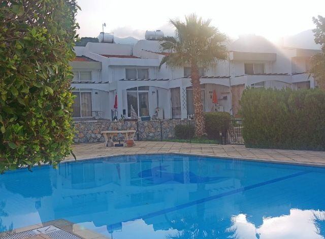 Flat For Sale in Çamlıbel, Kyrenia