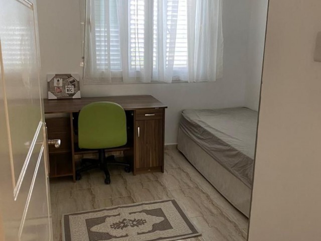 Girne Yeni Liman Bölgesinde 3+1 Eşyalı Kiralık Daire 