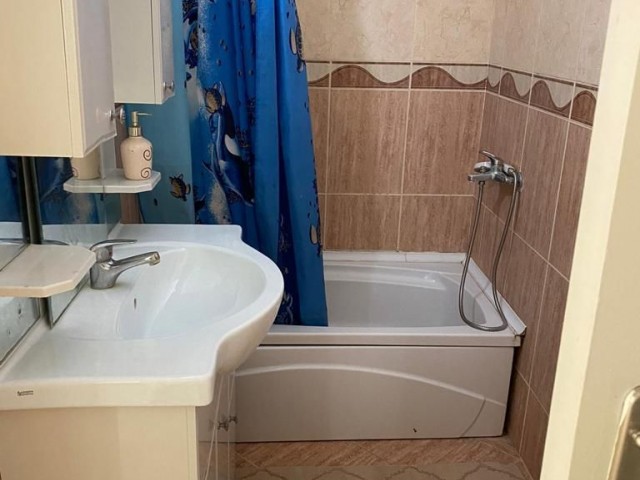 Girne Yeni Liman Bölgesinde 3+1 Eşyalı Kiralık Daire 