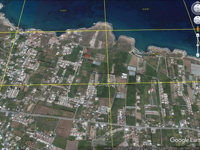 1 DECUM 2 EVLEK 3300 SQUARE FOOT LAND FOR SALE IN KARŞIYAKA WITHIN WALKING DISTANCE OF THE SEA ** 