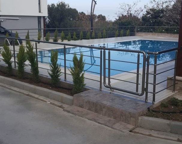 2+1 WOHNUNG ZU VERKAUFEN IN KYRENIA LAPTA ** 