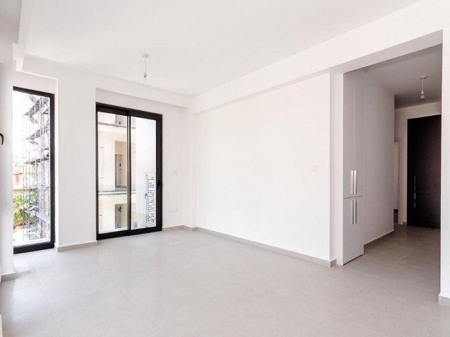 2+1 RESİDENCE FOR SALE IN UP KYRENİA 