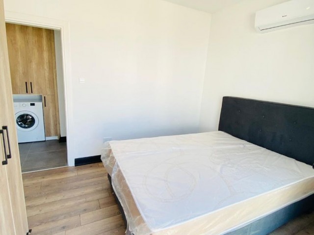 2+1 LUXURY APARTMENT WİTH VİEW FOR RENT IN CENTER OF KYRENİA 