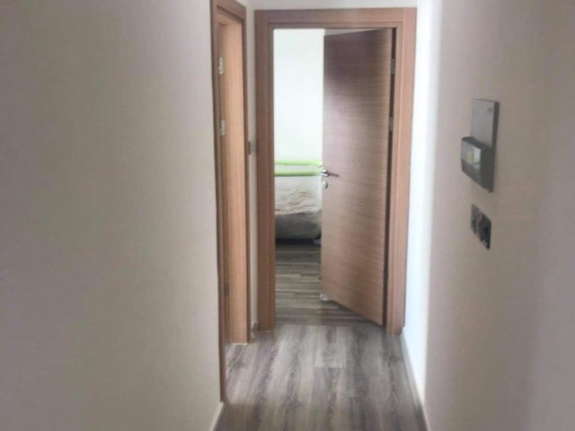 GİRNE MERKEZ'DE 3+1 EŞYALI SATILIK PENTHOUSE 