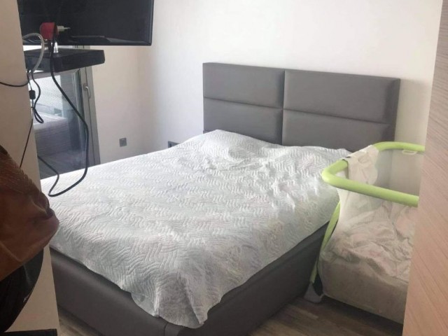 GİRNE MERKEZ'DE 3+1 EŞYALI SATILIK PENTHOUSE 