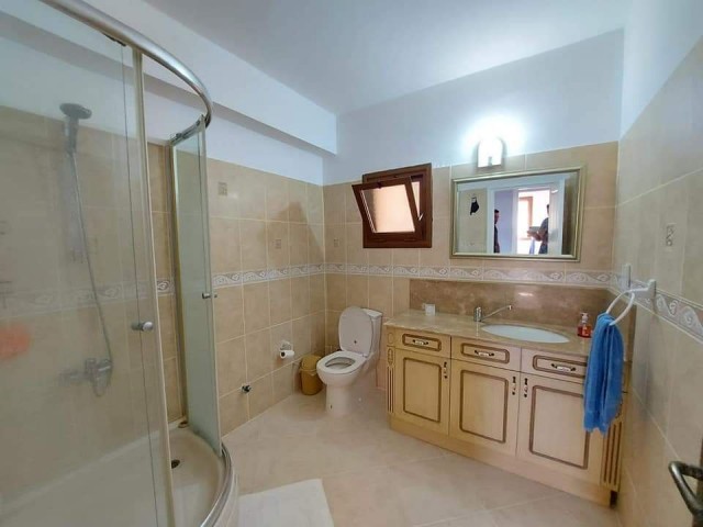 Circle 3 + 1 for sale in Girne Doğanköy