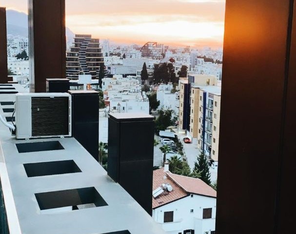 TÜRK KOÇAN ! GİRNE MERKEZ'DE 3+1 FULL EŞYALI ÖZEL HAVUZLU SATILIK PENTHOUSE DAİRE 