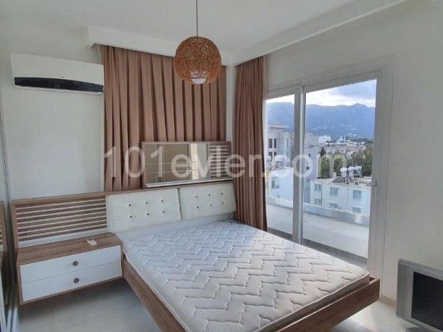 GİRNE MERKEZ'DE 2+1 SATILIK DAİRE 