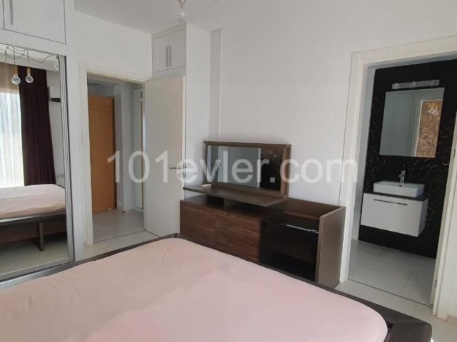 GİRNE MERKEZ'DE 2+1 SATILIK DAİRE 