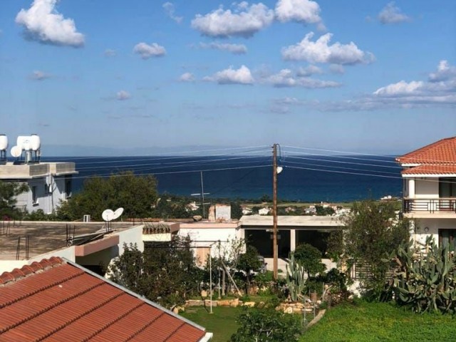 HALBBAUWOHNUNG MIT GARTEN ZUM VERKAUF IN KYRENIA CHATALKÖY ** 