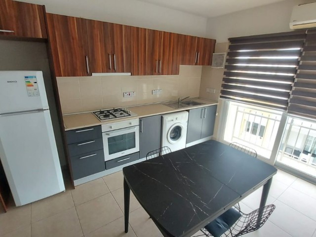 2 + 1 WOHNUNG ZUR MIETE IN KYRENIA ZENTRUM ** 