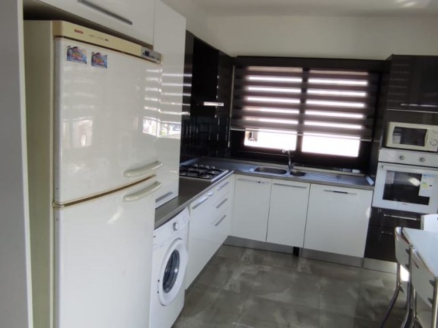 2+1 LUXURY APARTMENT FOR RENT IN CENTER OF KYRENIA